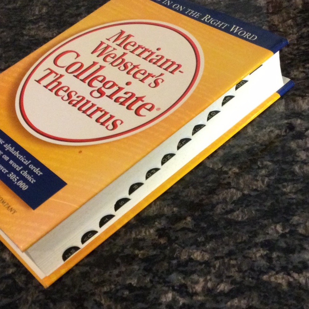 Merriam-Webster’s Thesaurus - Picture 4 of 8